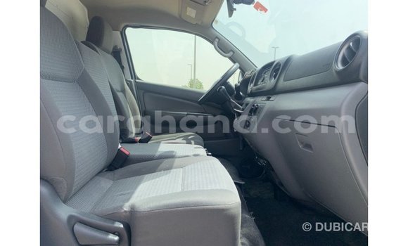 Ra Imported Nissan Urvan funfun Ọkọ̀ in Import - Dubai ni Ashanti Ra Imported Nissan Urvan funfun Ọkọ̀ in Import - Dubai ni Ashanti