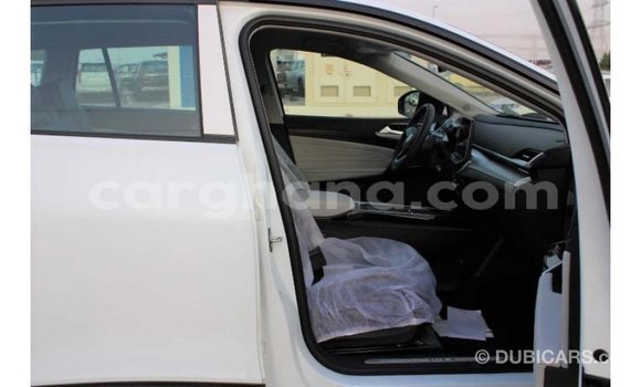 Buy Import Volkswagen Beetle White Car in Import - Dubai in Ashanti Buy Import Volkswagen Beetle White Car in Import - Dubai in Ashanti