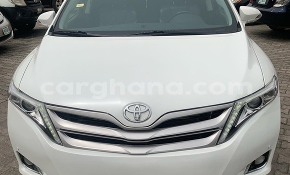 Buy Used Toyota Venza White Car in Accra in Greater Accra