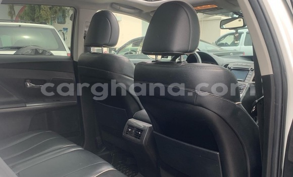Buy Used Toyota Venza White Car in Accra in Greater Accra Buy Used Toyota Venza White Car in Accra in Greater Accra