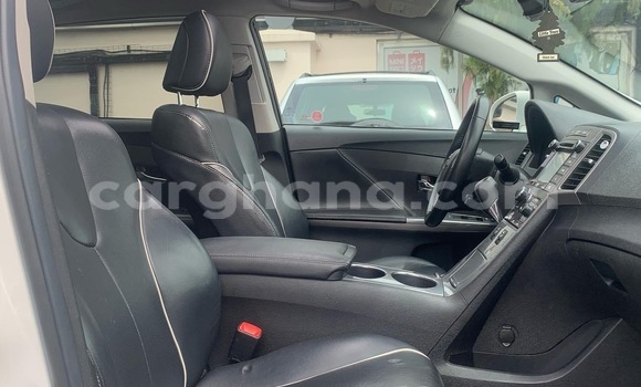 Buy Used Toyota Venza White Car in Accra in Greater Accra Buy Used Toyota Venza White Car in Accra in Greater Accra