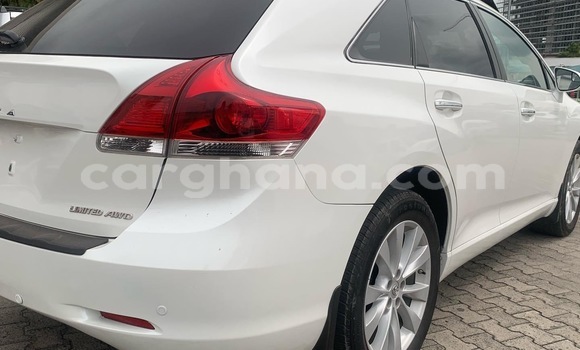 Buy Used Toyota Venza White Car in Accra in Greater Accra Buy Used Toyota Venza White Car in Accra in Greater Accra