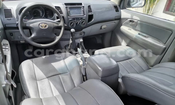 Buy Used Toyota Hilux Silver Car in Accra in Greater Accra Buy Used Toyota Hilux Silver Car in Accra in Greater Accra