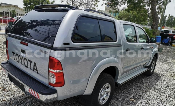 Buy Used Toyota Hilux Silver Car in Accra in Greater Accra Buy Used Toyota Hilux Silver Car in Accra in Greater Accra