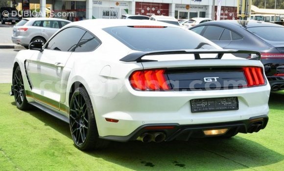 Ra Imported Ford Mustang funfun Ọkọ̀ in Import - Dubai ni Ashanti Ra Imported Ford Mustang funfun Ọkọ̀ in Import - Dubai ni Ashanti