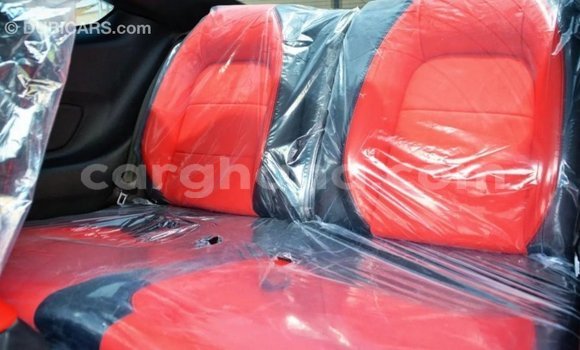 Ra Imported Ford Mustang funfun Ọkọ̀ in Import - Dubai ni Ashanti Ra Imported Ford Mustang funfun Ọkọ̀ in Import - Dubai ni Ashanti