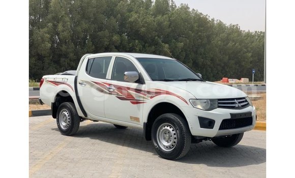Ra Imported Mitsubishi L200 funfun Ọkọ̀ in Import - Dubai ni Ashanti Ra Imported Mitsubishi L200 funfun Ọkọ̀ in Import - Dubai ni Ashanti