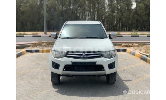 Ra Imported Mitsubishi L200 funfun Ọkọ̀ in Import - Dubai ni Ashanti Ra Imported Mitsubishi L200 funfun Ọkọ̀ in Import - Dubai ni Ashanti