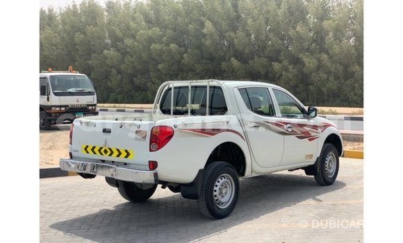 Ra Imported Mitsubishi L200 funfun Ọkọ̀ in Import - Dubai ni Ashanti Ra Imported Mitsubishi L200 funfun Ọkọ̀ in Import - Dubai ni Ashanti
