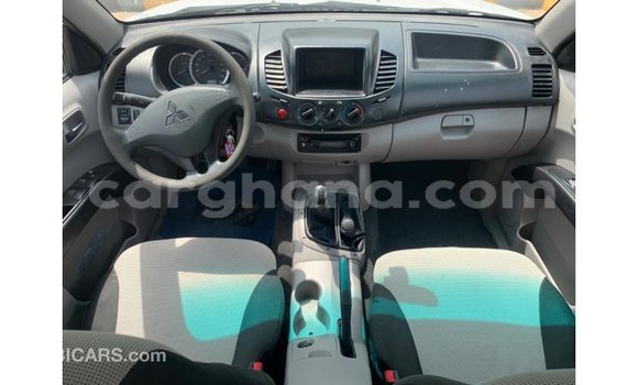Ra Imported Mitsubishi L200 funfun Ọkọ̀ in Import - Dubai ni Ashanti Ra Imported Mitsubishi L200 funfun Ọkọ̀ in Import - Dubai ni Ashanti