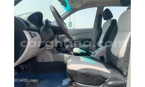 Ra Imported Mitsubishi L200 funfun Ọkọ̀ in Import - Dubai ni Ashanti Ra Imported Mitsubishi L200 funfun Ọkọ̀ in Import - Dubai ni Ashanti
