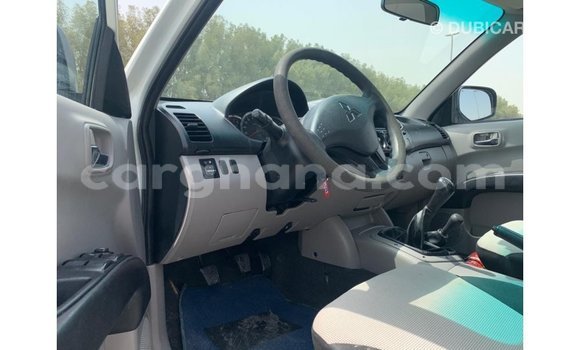 Ra Imported Mitsubishi L200 funfun Ọkọ̀ in Import - Dubai ni Ashanti Ra Imported Mitsubishi L200 funfun Ọkọ̀ in Import - Dubai ni Ashanti
