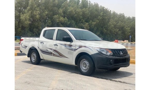 Sayi Imported Mitsubishi L200 White Mota in Import - Dubai a Ashanti Sayi Imported Mitsubishi L200 White Mota in Import - Dubai a Ashanti