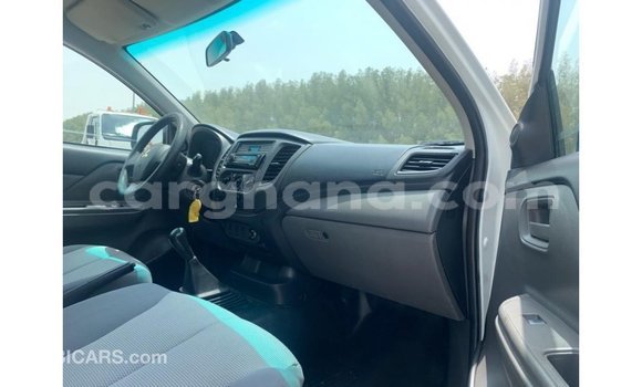 Sayi Imported Mitsubishi L200 White Mota in Import - Dubai a Ashanti Sayi Imported Mitsubishi L200 White Mota in Import - Dubai a Ashanti