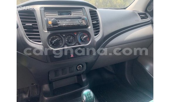Sayi Imported Mitsubishi L200 White Mota in Import - Dubai a Ashanti Sayi Imported Mitsubishi L200 White Mota in Import - Dubai a Ashanti