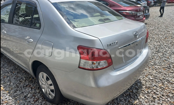 Ra Àlòkù Toyota Yaris Silver Ọkọ̀ in Accra ni Greater Accra Ra Àlòkù Toyota Yaris Silver Ọkọ̀ in Accra ni Greater Accra