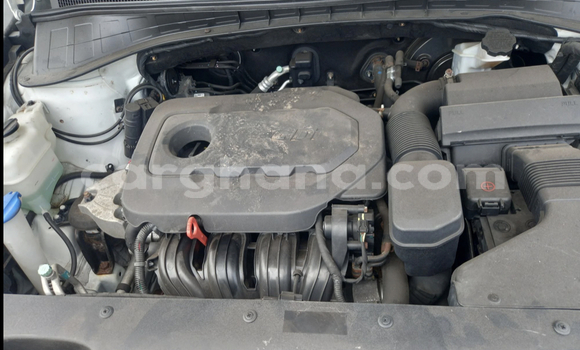 Buy Used Kia Sorento White Car in Accra in Greater Accra Buy Used Kia Sorento White Car in Accra in Greater Accra