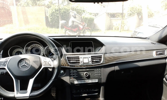 Buy Used Mercedes-Benz E-Classe Blue Car in Accra in Greater Accra Buy Used Mercedes-Benz E-Classe Blue Car in Accra in Greater Accra