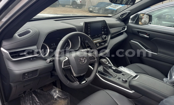 Sayi Na hannu Toyota Highlander Azurfa Mota in Accra a Greater Accra Sayi Na hannu Toyota Highlander Azurfa Mota in Accra a Greater Accra
