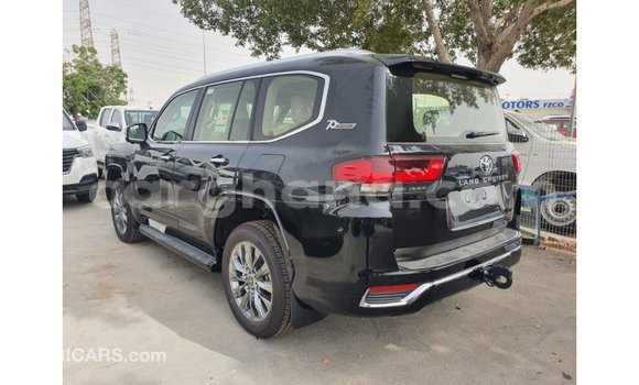 Buy Import Toyota Land Cruiser Black Car in Import - Dubai in Ashanti Buy Import Toyota Land Cruiser Black Car in Import - Dubai in Ashanti