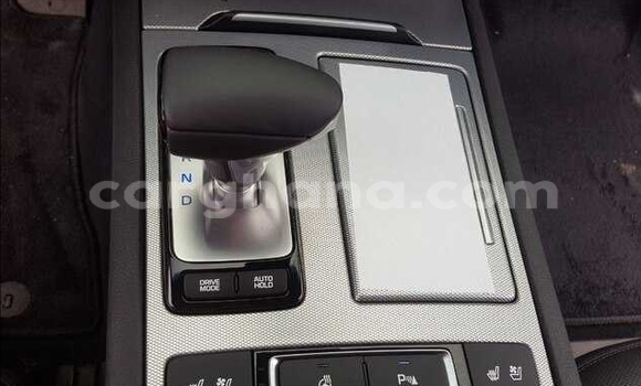 Buy Used Hyundai Genesis White Car in Accra in Greater Accra Buy Used Hyundai Genesis White Car in Accra in Greater Accra