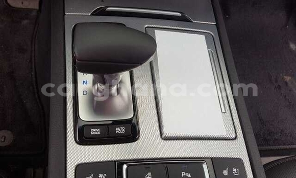 Buy Used Hyundai Genesis White Car in Accra in Greater Accra Buy Used Hyundai Genesis White Car in Accra in Greater Accra