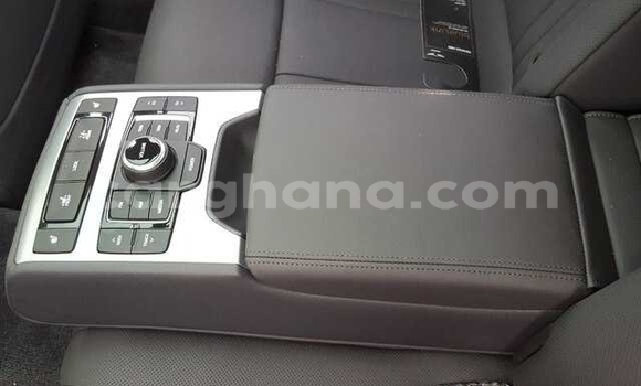 Buy Used Hyundai Genesis White Car in Accra in Greater Accra Buy Used Hyundai Genesis White Car in Accra in Greater Accra