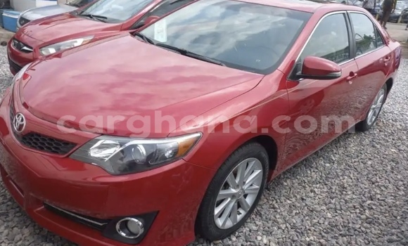 Sayi Na hannu Toyota Camry Red Mota in Accra a Greater Accra