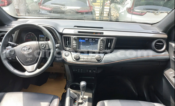 Buy Used Toyota RAV4 White Car in Accra in Greater Accra Buy Used Toyota RAV4 White Car in Accra in Greater Accra