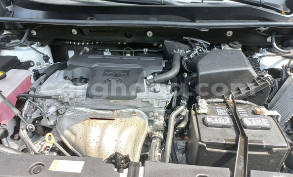 Buy Used Toyota RAV4 White Car in Accra in Greater Accra Buy Used Toyota RAV4 White Car in Accra in Greater Accra