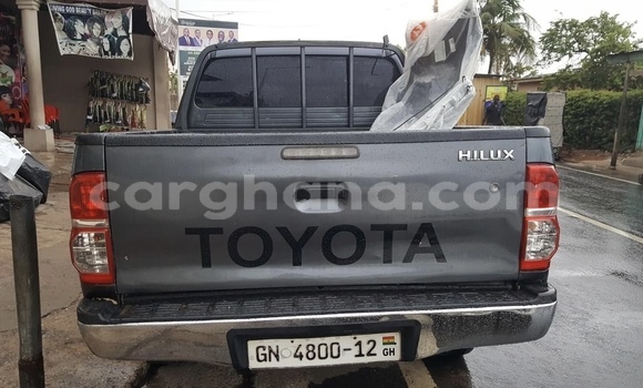 Sayi Na hannu Toyota Hilux Black Mota in Accra a Greater Accra Sayi Na hannu Toyota Hilux Black Mota in Accra a Greater Accra