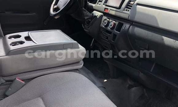 Ra Àlòkù Toyota Hiace funfun Ọkọ̀ in Sekondi–Takoradi Metropolitan ni Oorun Ra Àlòkù Toyota Hiace funfun Ọkọ̀ in Sekondi–Takoradi Metropolitan ni Oorun