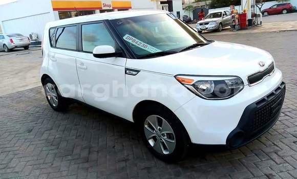 Sayi Na hannu Kia Soul White Mota in Sekondi–Takoradi Metropolitan a Yamma Sayi Na hannu Kia Soul White Mota in Sekondi–Takoradi Metropolitan a Yamma