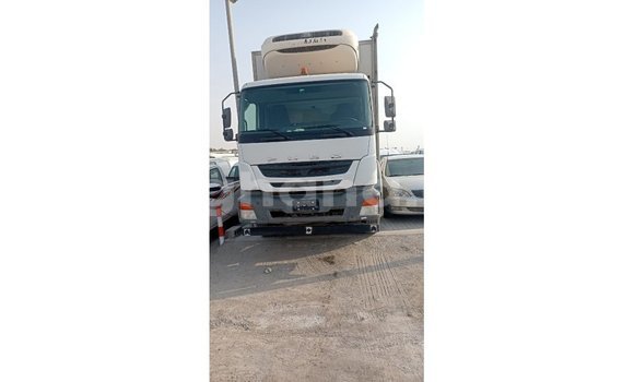 Ra Imported Mitsubishi Carisma funfun Ọkọ̀ in Import - Dubai ni Ashanti Ra Imported Mitsubishi Carisma funfun Ọkọ̀ in Import - Dubai ni Ashanti