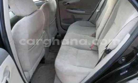 Sayi Na hannu Toyota Corolla Black Mota in Accra a Greater Accra Sayi Na hannu Toyota Corolla Black Mota in Accra a Greater Accra