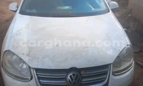 Sayi Na hannu Volkswagen Golf White Mota in Accra a Greater Accra