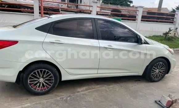 Ra Àlòkù Hyundai Elantra Silver Ọkọ̀ in Accra ni Greater Accra