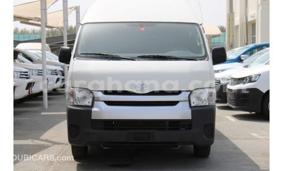 Ra Imported Toyota Hiace funfun Ọkọ̀ in Import - Dubai ni Ashanti Ra Imported Toyota Hiace funfun Ọkọ̀ in Import - Dubai ni Ashanti