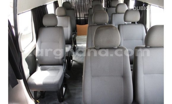 Ra Imported Toyota Hiace funfun Ọkọ̀ in Import - Dubai ni Ashanti Ra Imported Toyota Hiace funfun Ọkọ̀ in Import - Dubai ni Ashanti