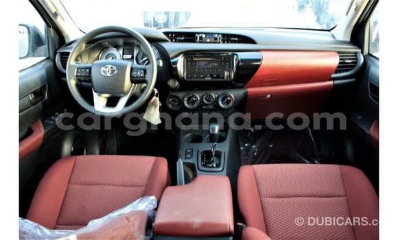 Sayi Imported Toyota Hilux White Mota in Import - Dubai a Ashanti Sayi Imported Toyota Hilux White Mota in Import - Dubai a Ashanti