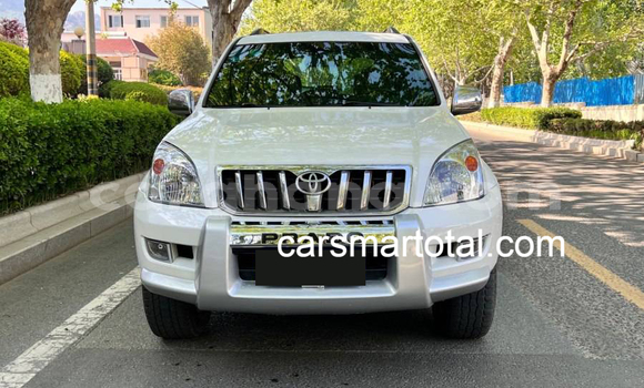 Buy Used Toyota Prado White Car in Accra in Greater Accra Buy Used Toyota Prado White Car in Accra in Greater Accra