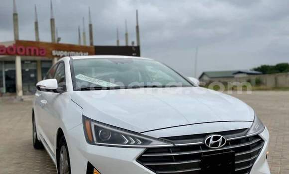 Buy Used Hyundai Elantra White Car in Sekondi–Takoradi Metropolitan in Western Buy Used Hyundai Elantra White Car in Sekondi–Takoradi Metropolitan in Western