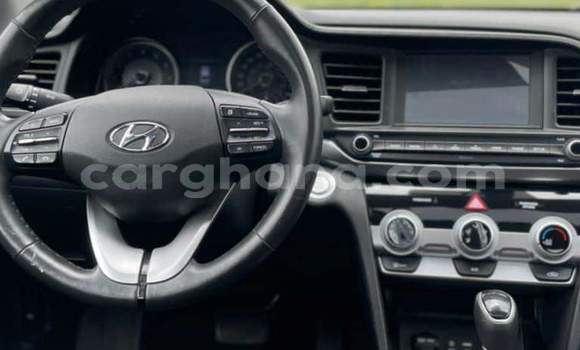 Ra Àlòkù Hyundai Elantra funfun Ọkọ̀ in Sekondi–Takoradi Metropolitan ni Oorun Ra Àlòkù Hyundai Elantra funfun Ọkọ̀ in Sekondi–Takoradi Metropolitan ni Oorun