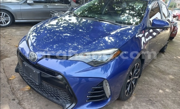 Sayi Na hannu Toyota Corolla Blue Mota in Accra a Greater Accra