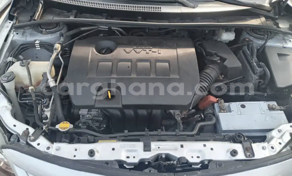 Sayi Na hannu Toyota Corolla Azurfa Mota in Accra a Greater Accra Sayi Na hannu Toyota Corolla Azurfa Mota in Accra a Greater Accra