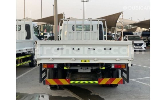 Ra Imported Mitsubishi i funfun Ọkọ̀ in Import - Dubai ni Ashanti Ra Imported Mitsubishi i funfun Ọkọ̀ in Import - Dubai ni Ashanti