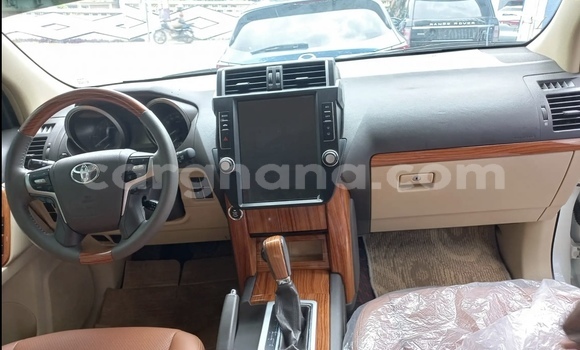 Ra Àlòkù Toyota Land Cruiser Prado Black Ọkọ̀ in Accra ni Greater Accra Ra Àlòkù Toyota Land Cruiser Prado Black Ọkọ̀ in Accra ni Greater Accra