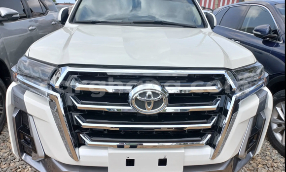 Buy Used Toyota Land Cruiser White Car in Accra in Greater Accra Buy Used Toyota Land Cruiser White Car in Accra in Greater Accra