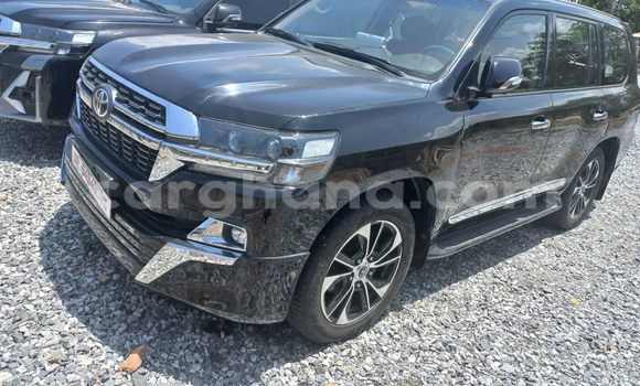 Buy Used Toyota Land Cruiser White Car in Accra in Greater Accra