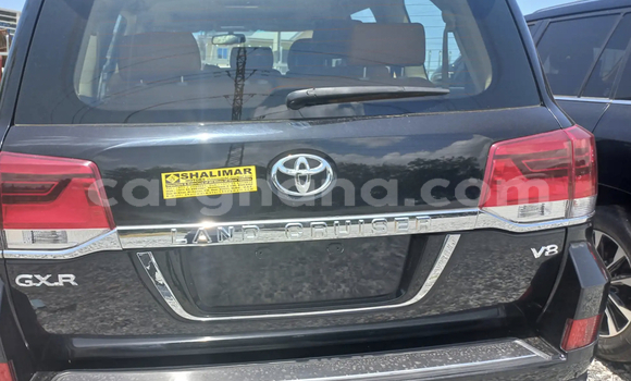 Sayi Na hannu Toyota Land Cruiser White Mota in Accra a Greater Accra Sayi Na hannu Toyota Land Cruiser White Mota in Accra a Greater Accra